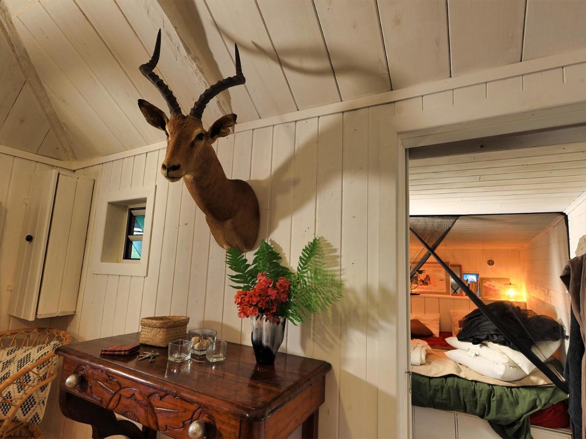 L'Incroyable Maison De Mamie Mechant Saint-Philippe Dış mekan fotoğraf